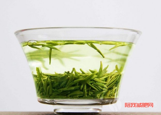 夏季喝绿茶有助于减肥